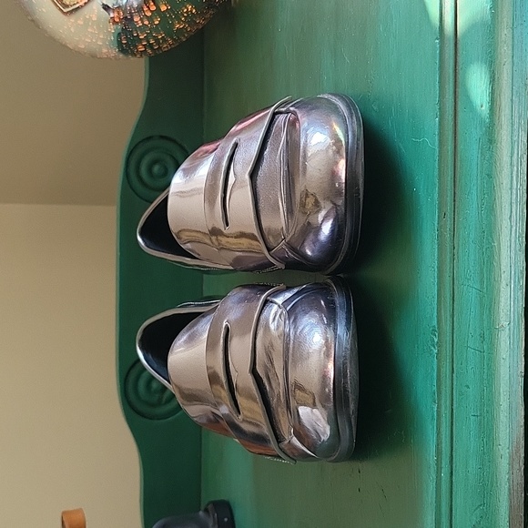 Calvin Klein Silver Metallic Loafers - Picture 2 of 6